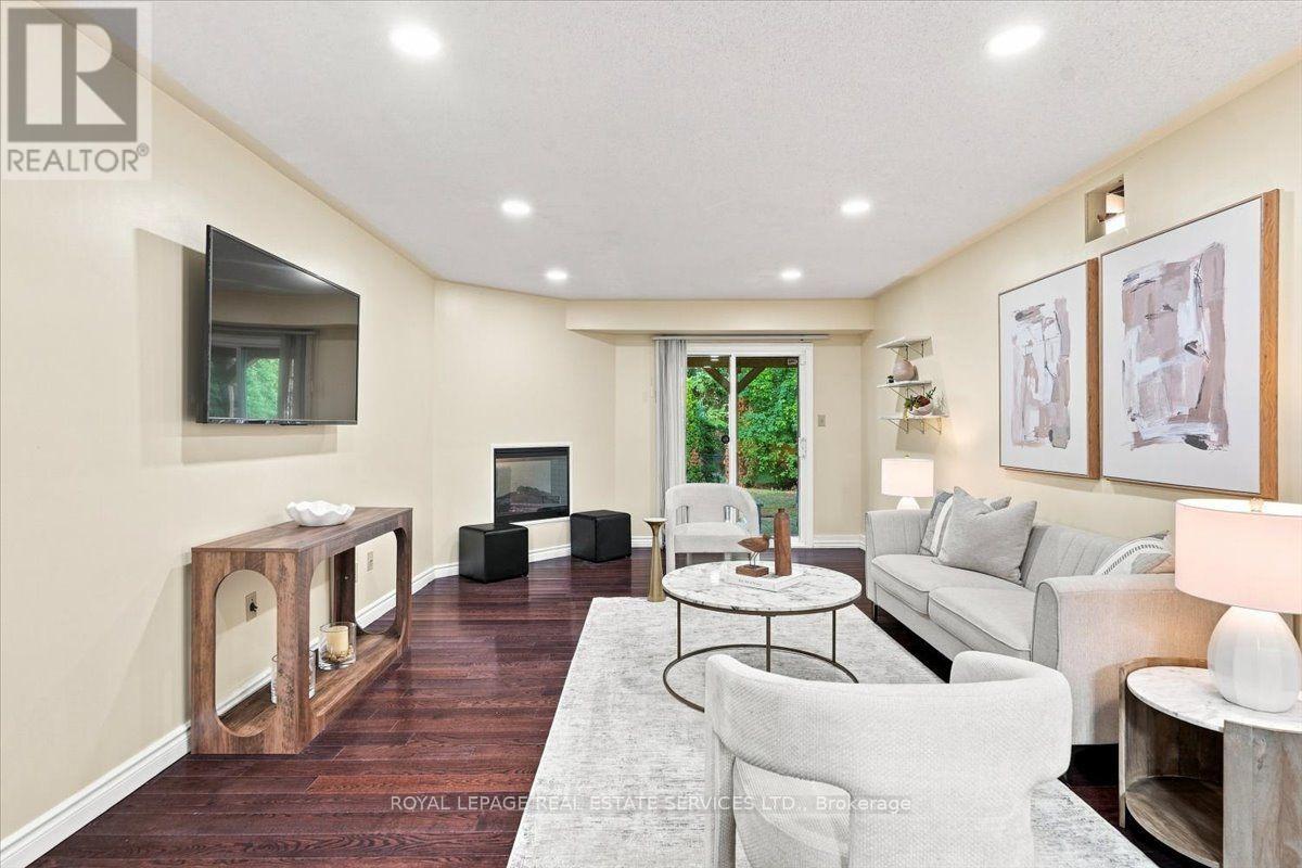 1199 LEEWOOD DRIVE - 27