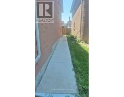 23 Castlehill Road, Brampton, ON L6X4E3 Photo 11