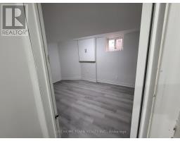 23 Castlehill Road, Brampton, ON L6X4E3 Photo 8