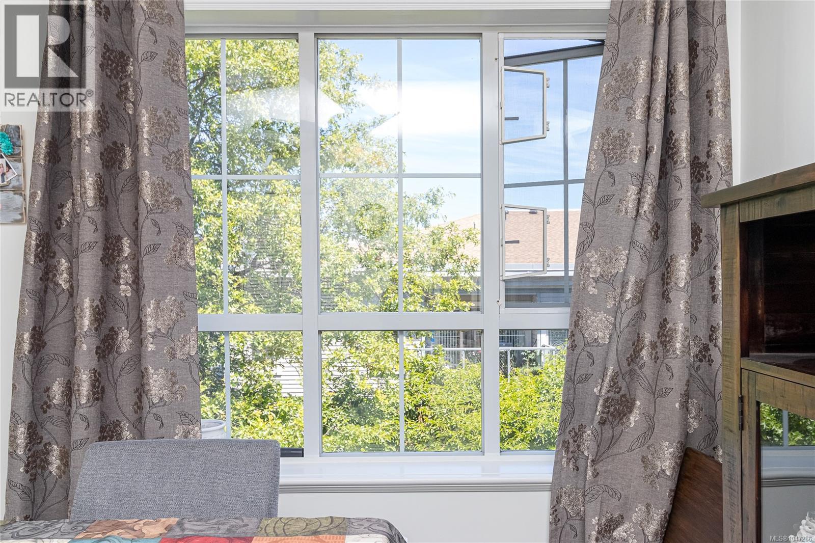#407 3133 Tillicum Rd - 22