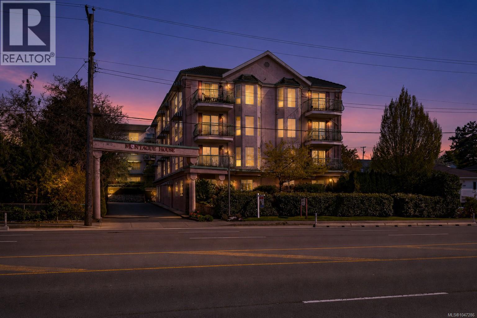 #407 3133 Tillicum Rd - 35