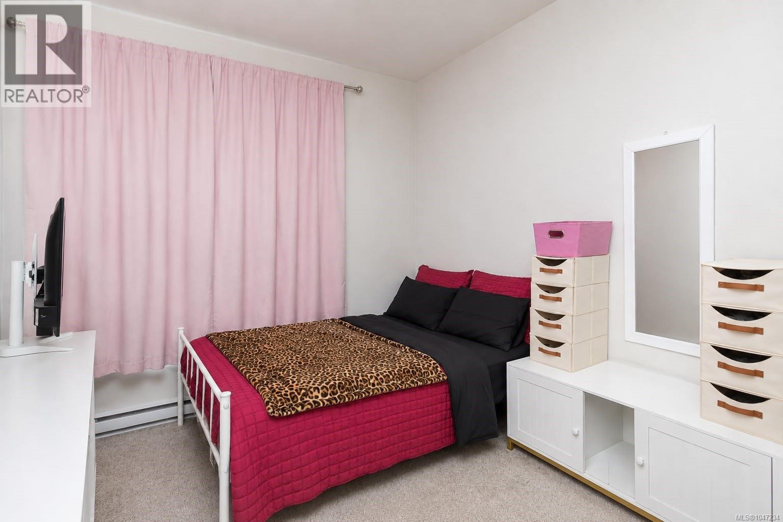 #105 1765 Oak Bay Ave - 21