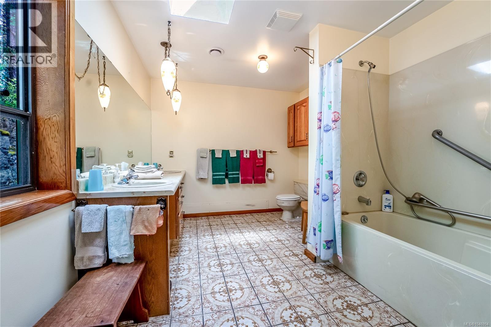 1698 Millstream Rd - Image 17