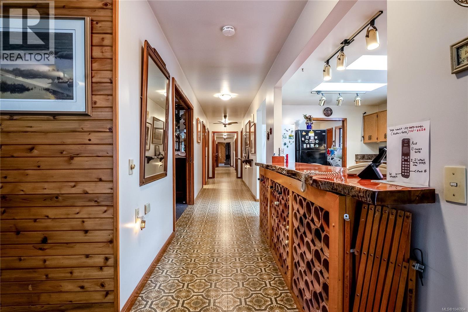 1698 Millstream Rd - Image 27