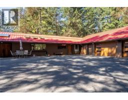 1698 Millstream Rd, Highlands, BC V9B6E7 Photo 29