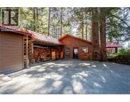 1698 Millstream Rd, Highlands, BC V9B6E7 Photo 33