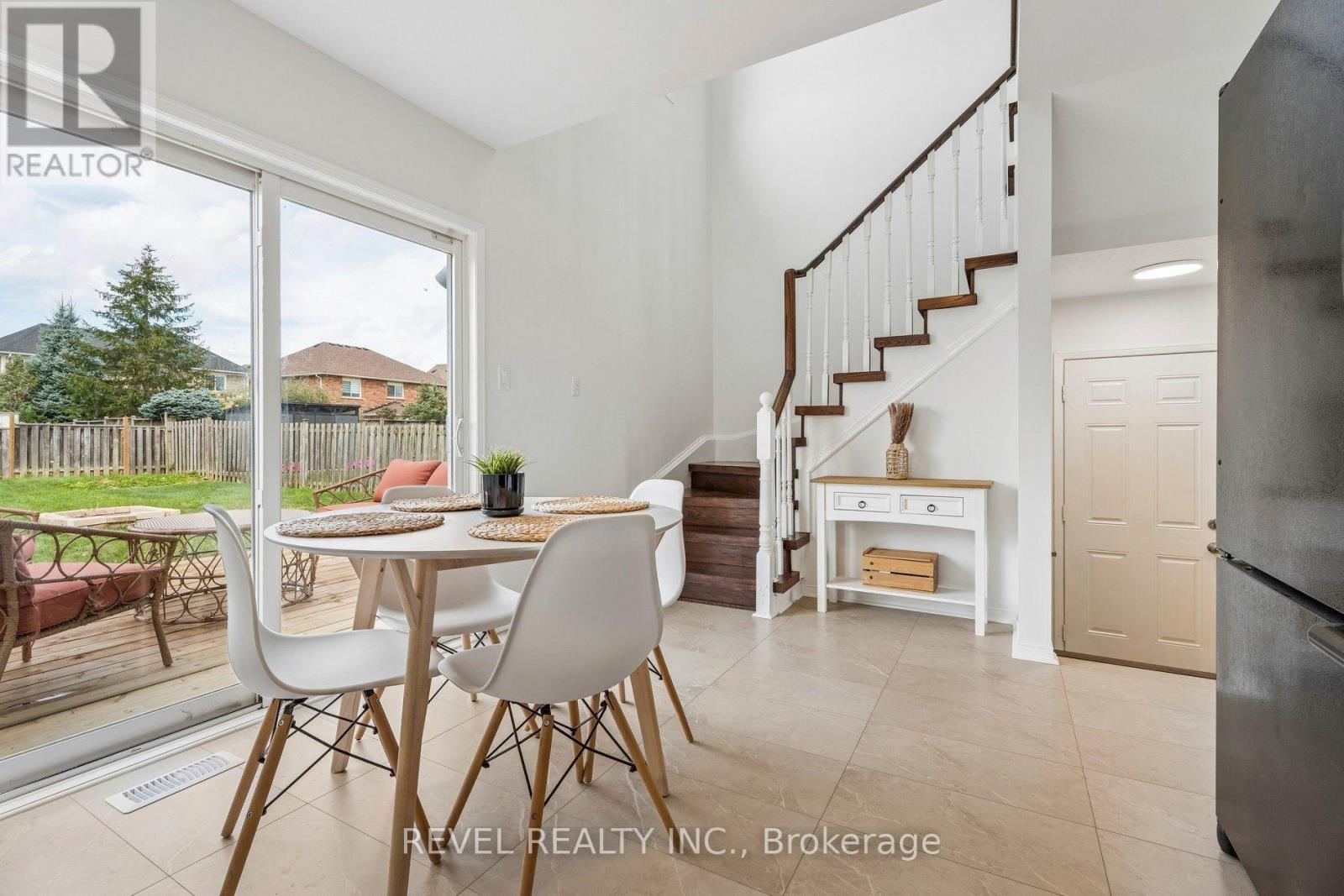 5 JONES LANE - Image 15