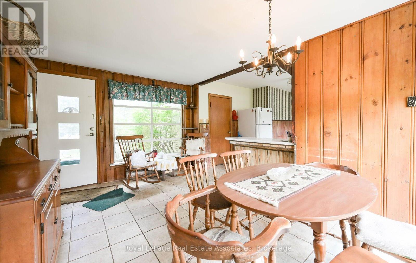 27 ROTHSAY AVENUE - 11
