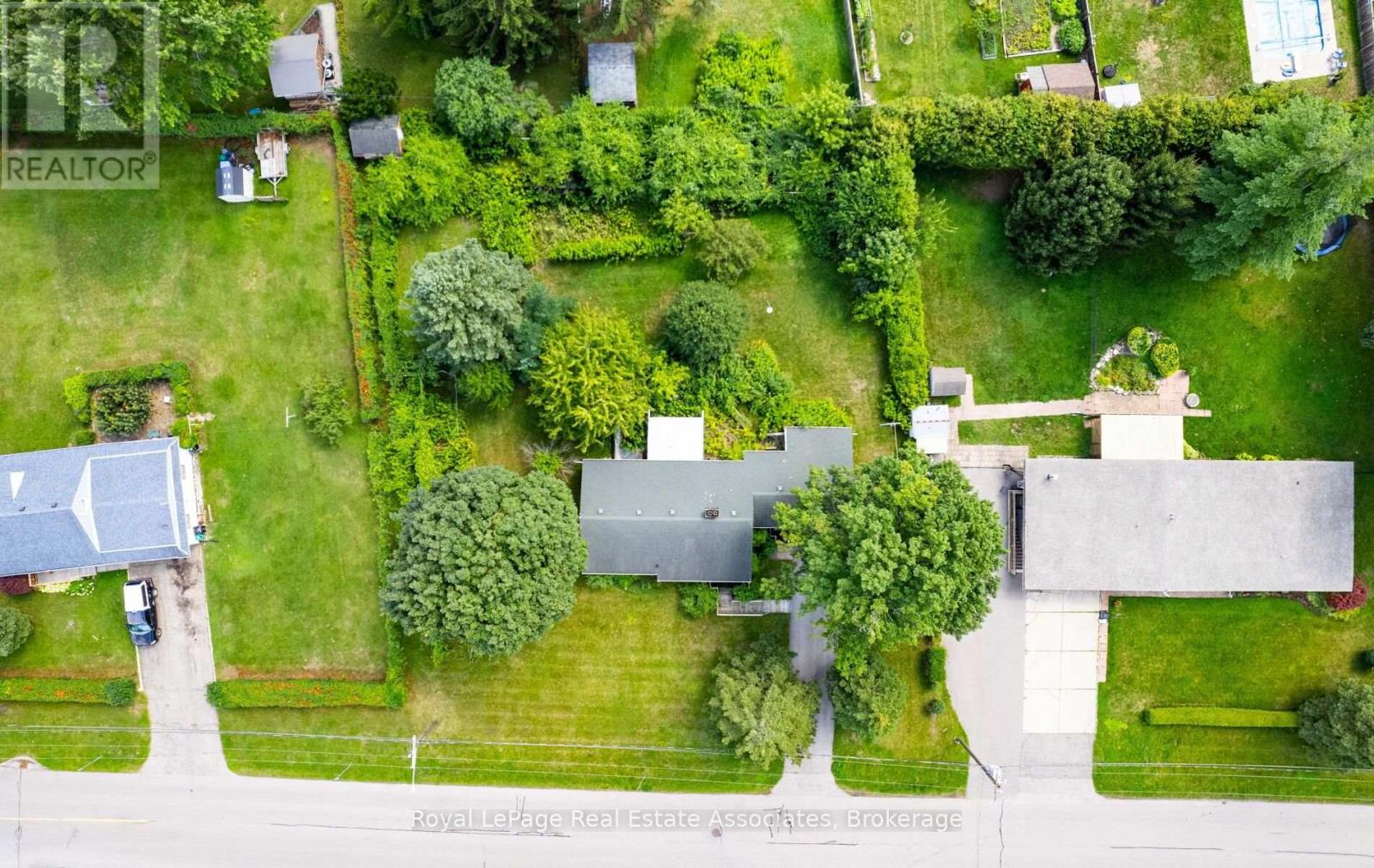 27 ROTHSAY AVENUE — photo 3