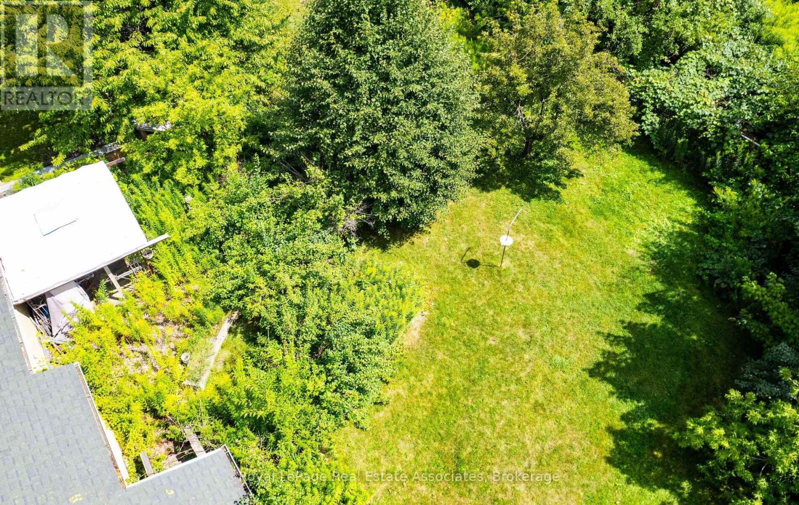 27 ROTHSAY AVENUE - 31