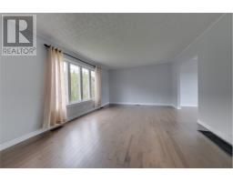 93 Clarence Street thumbnail 4