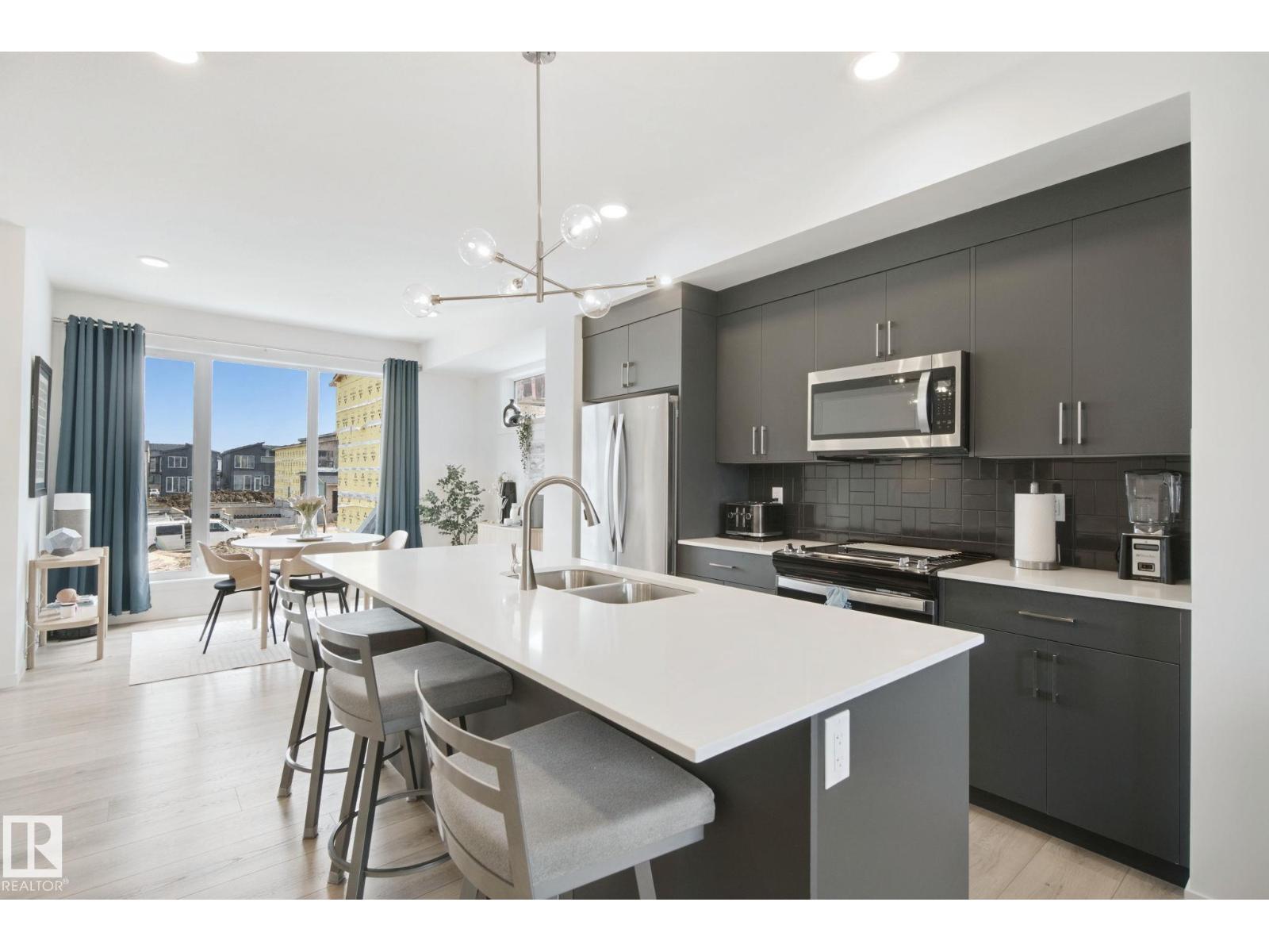 409 32 ST SW - 11