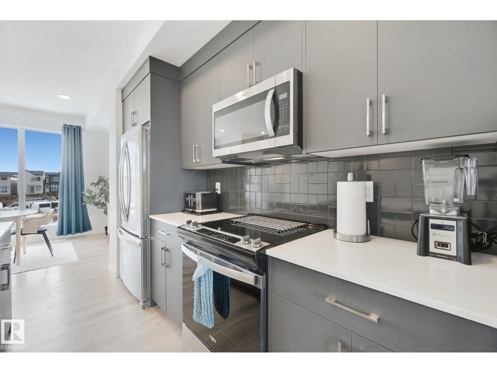 409 32 ST SW - 13