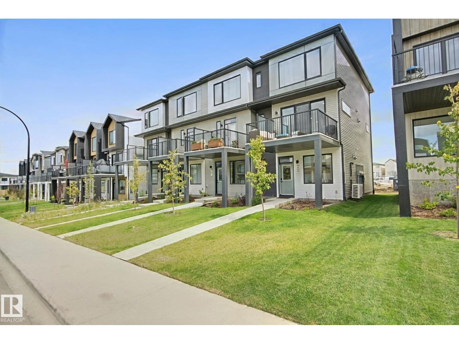 409 32 ST SW - 2