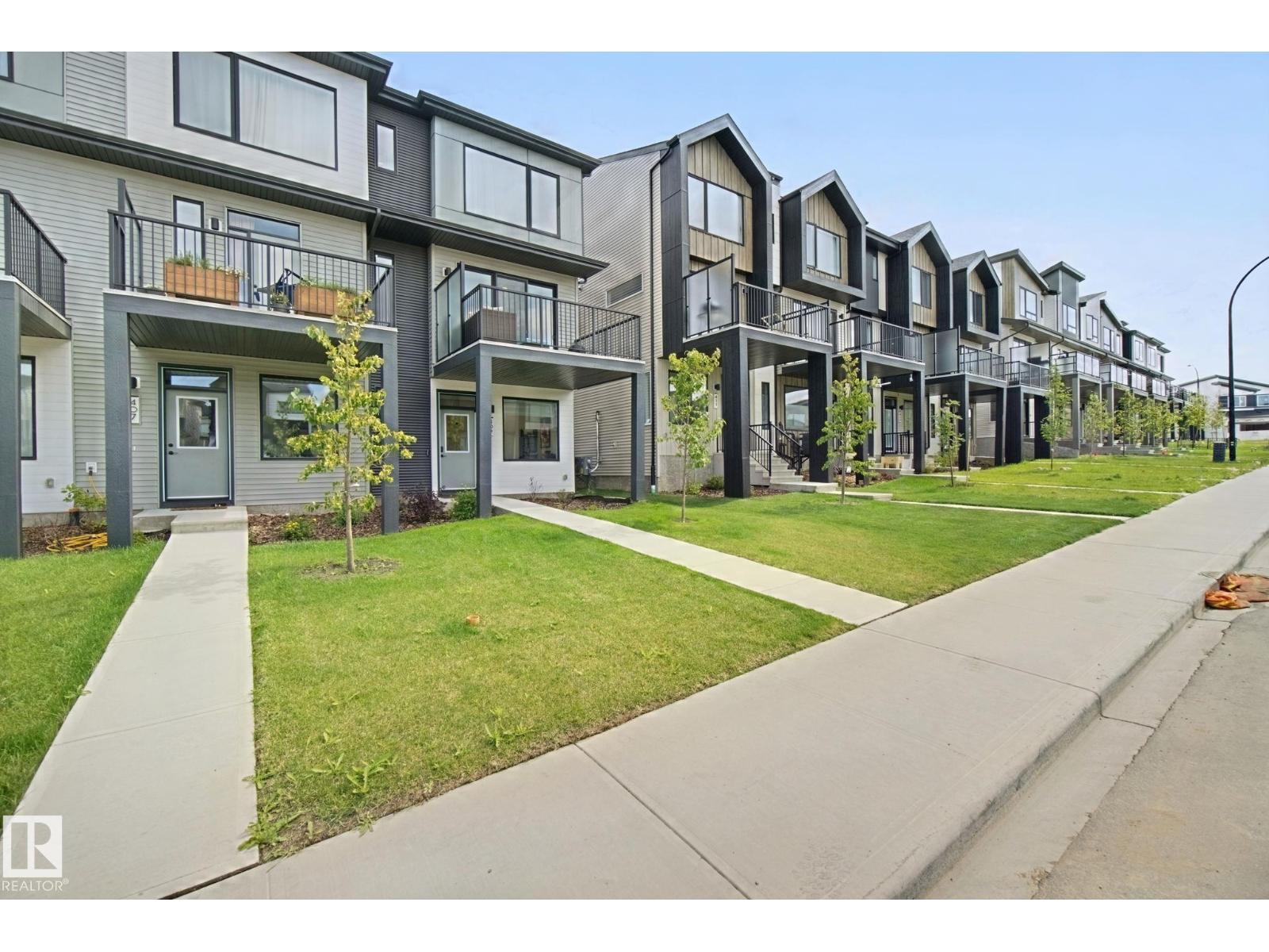 409 32 ST SW - 3