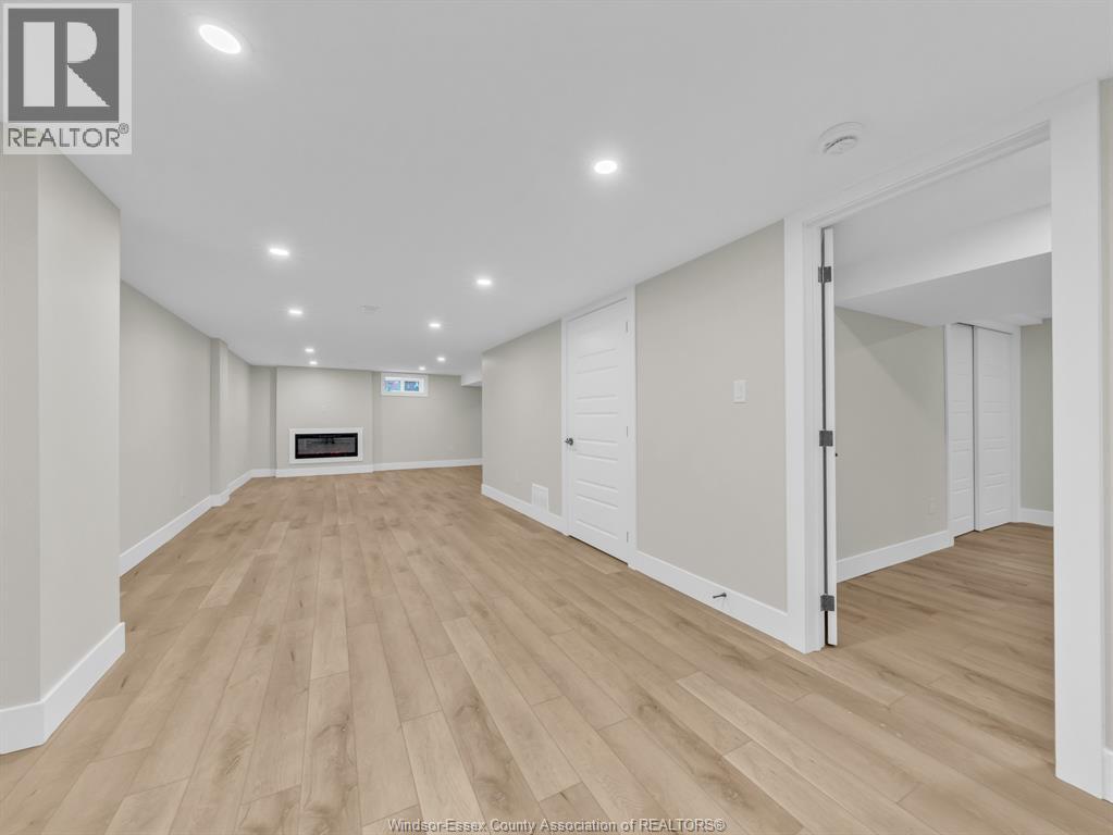 3237 Mckay AVENUE - 28