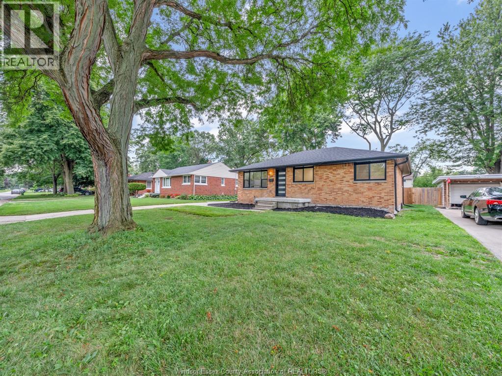 3237 Mckay AVENUE - 2