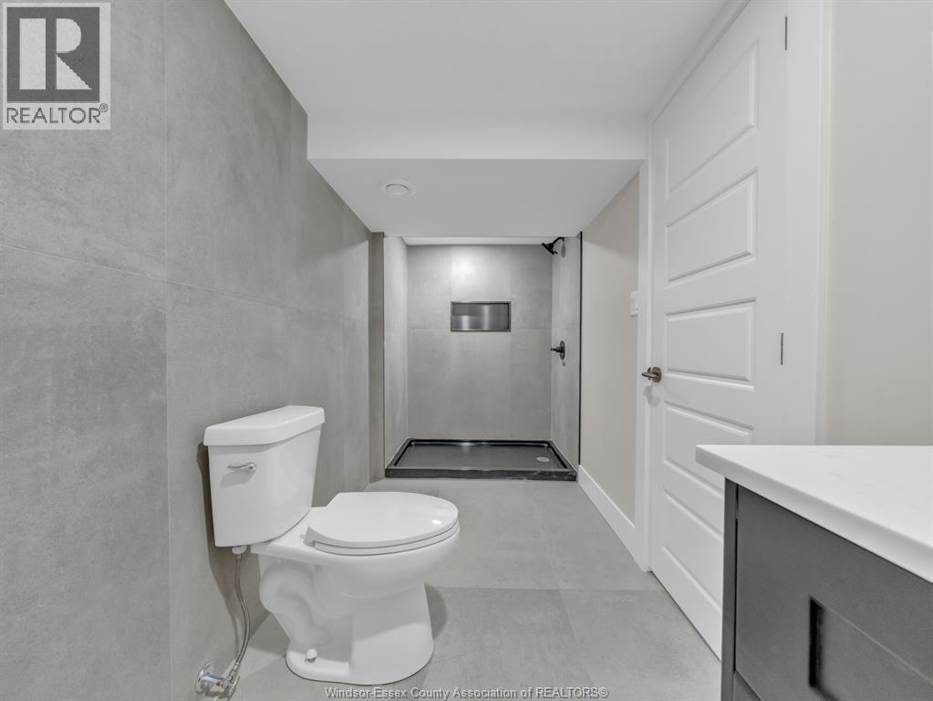 3237 Mckay AVENUE - Image 32
