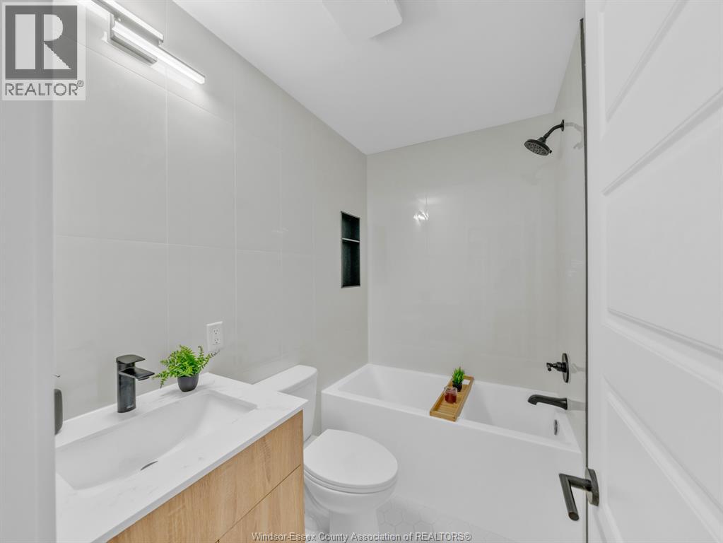 3237 Mckay AVENUE - Image 21