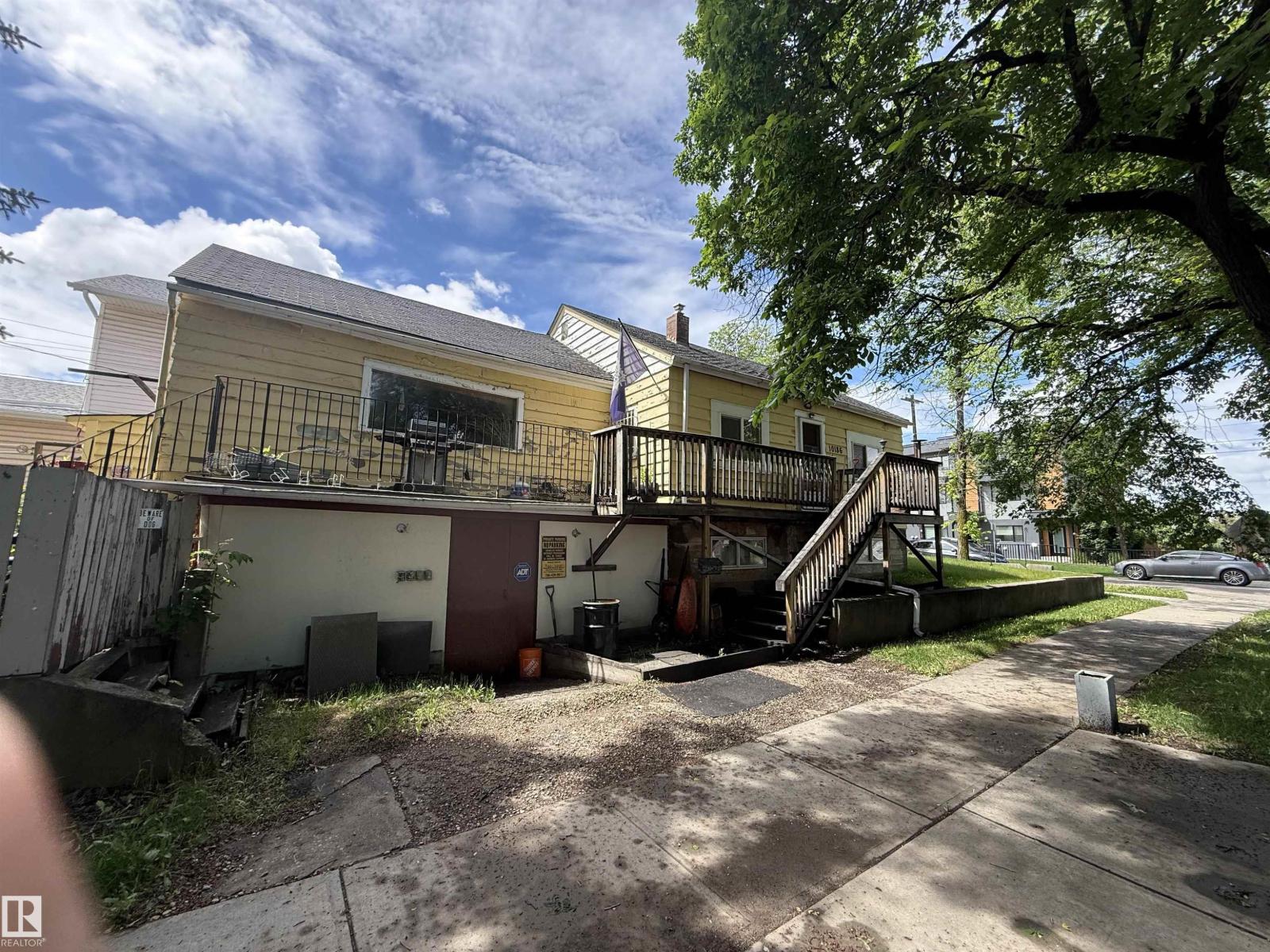 10186 143 ST NW - 10