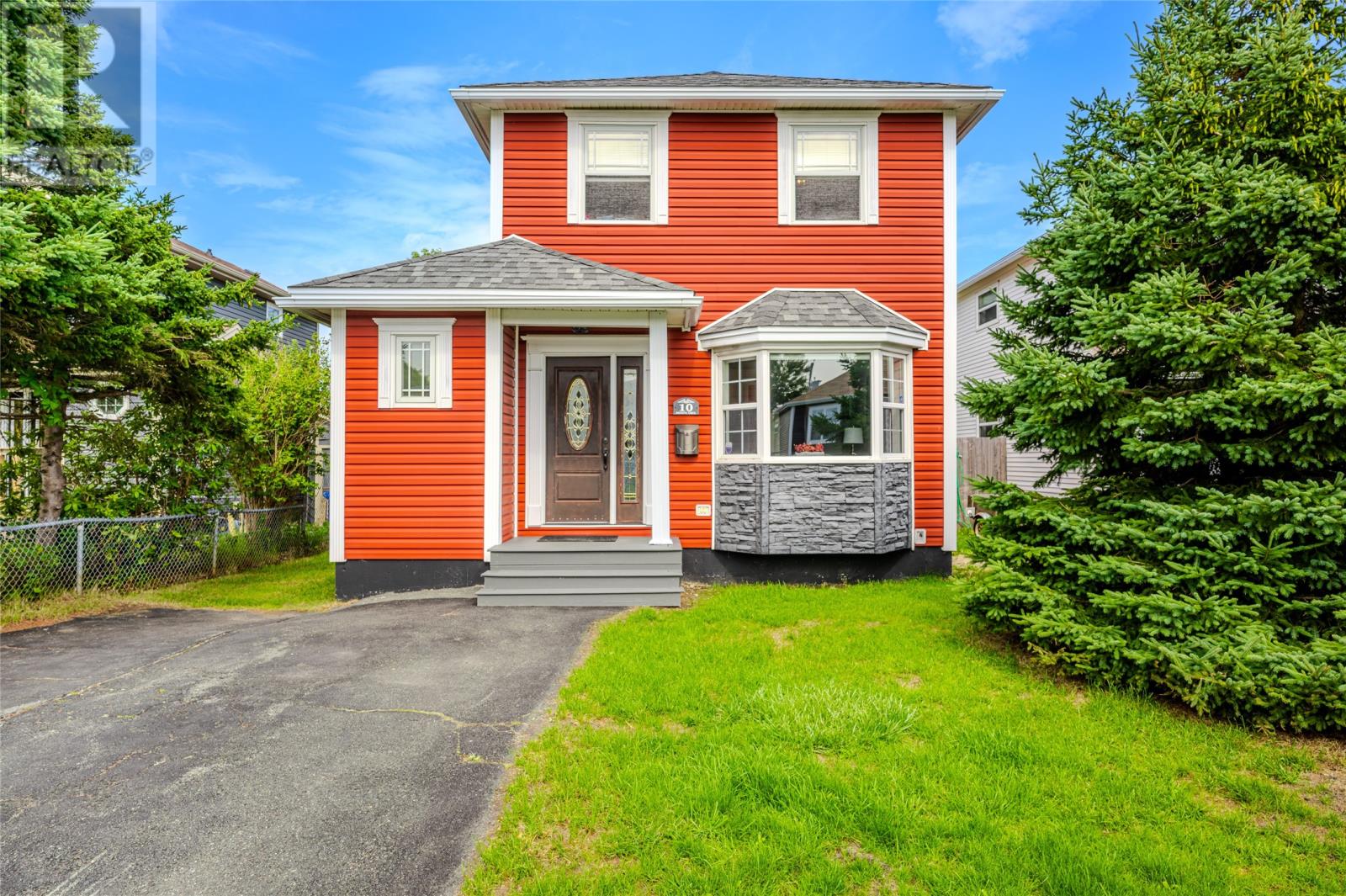10 Browne Crescent