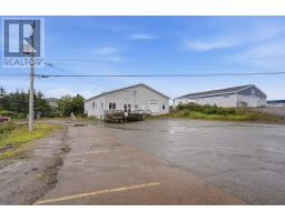 106 Iceberg Arena Road thumbnail 32