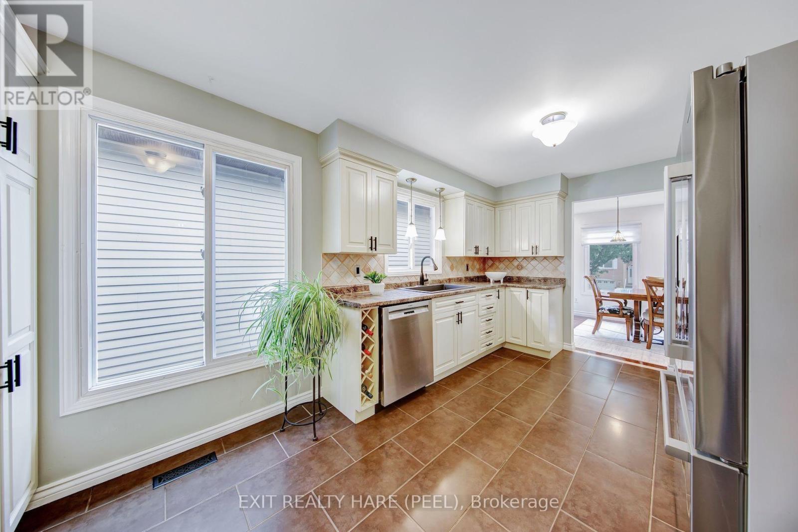 48 NANPORT STREET - Image 16