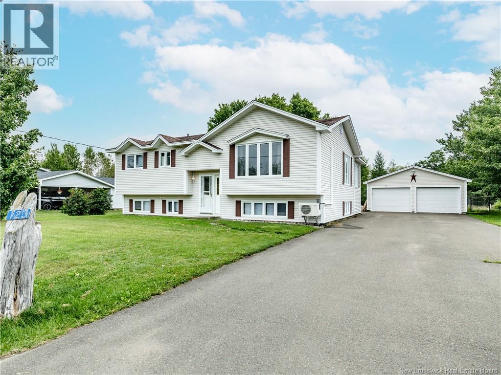 123 Acadie