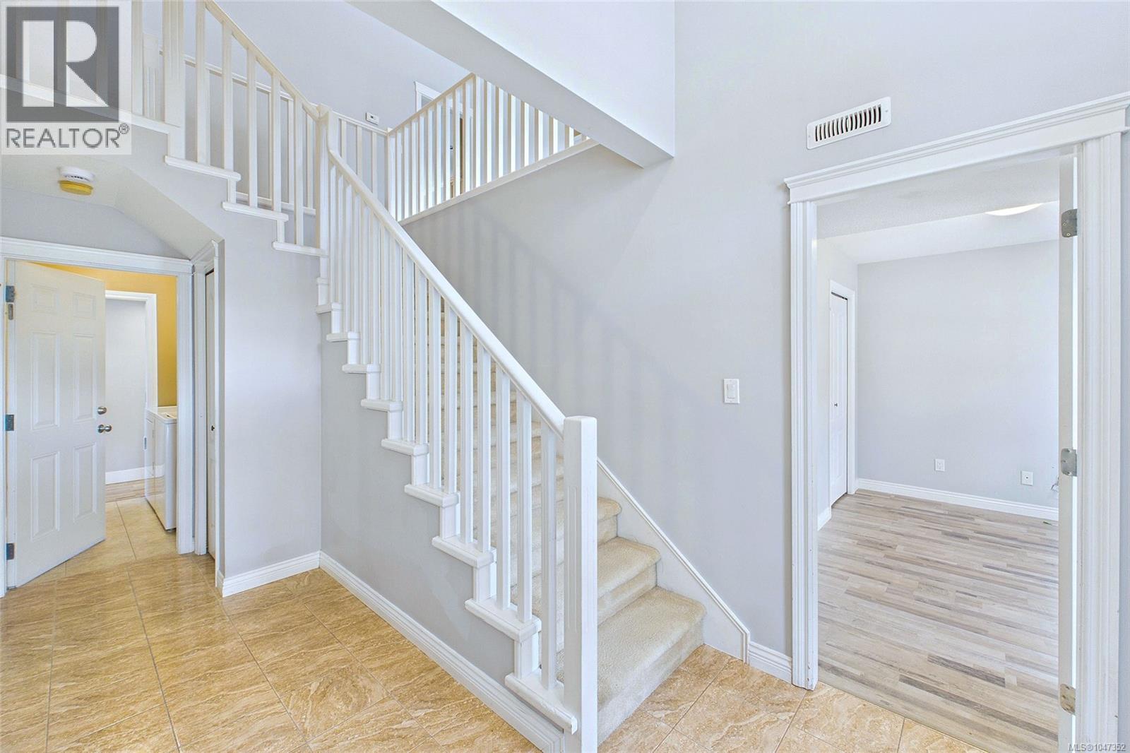 754 Southland Way - Image 6