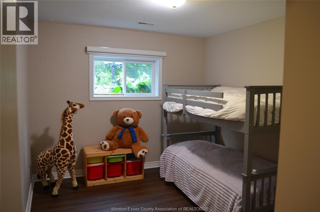 1270 WOODMOUNT CRESCENT - Image 29