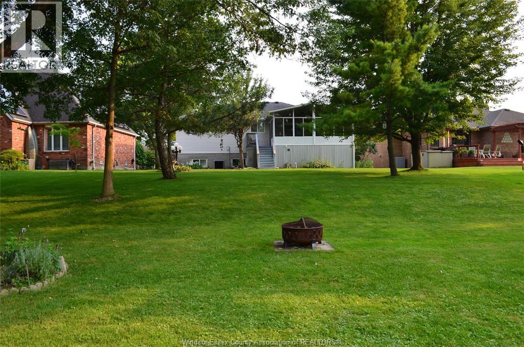 1270 WOODMOUNT CRESCENT - 44