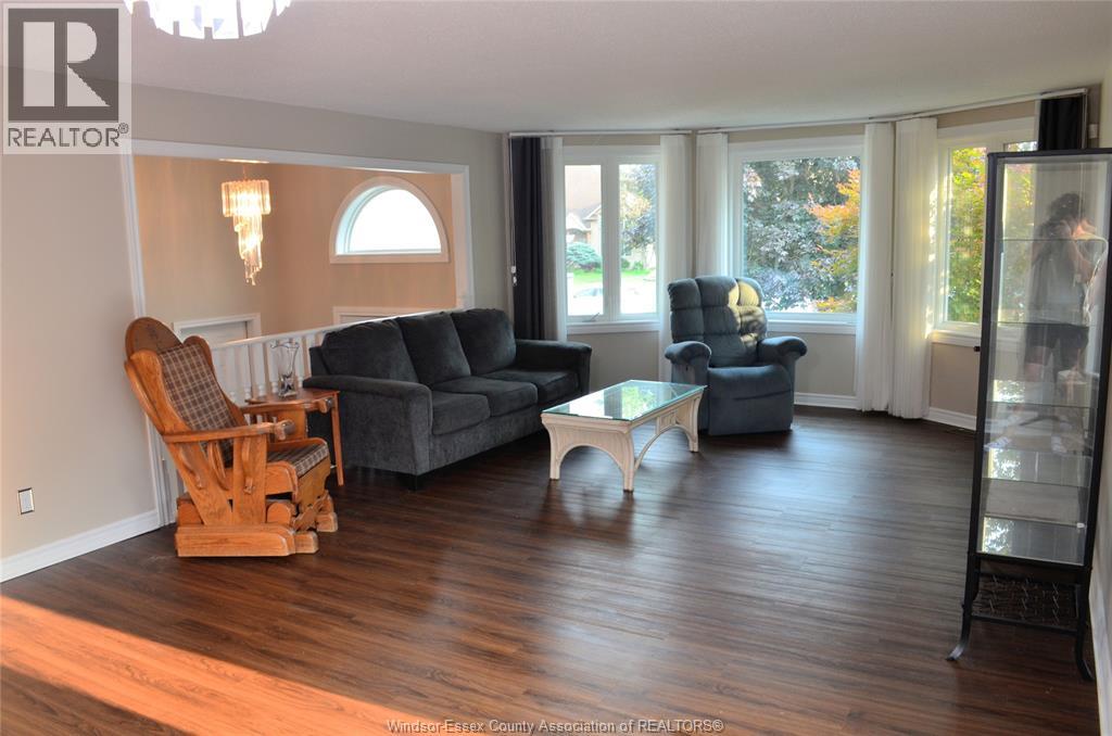 1270 WOODMOUNT CRESCENT - Image 8