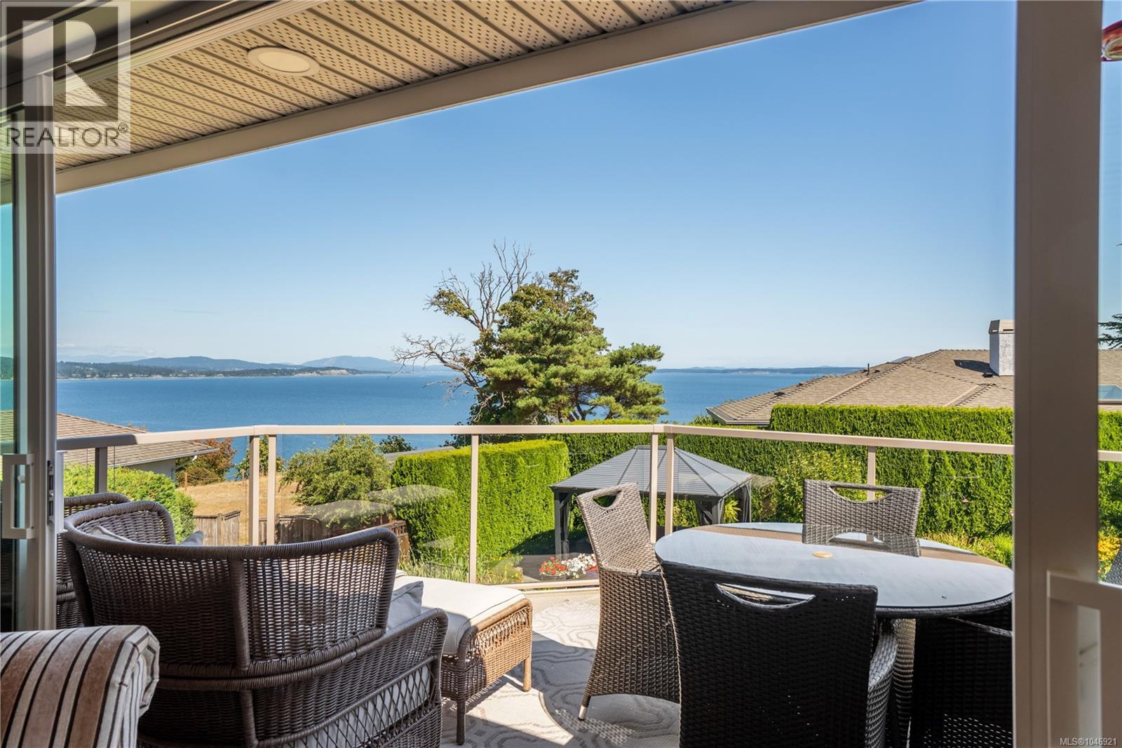  4596 Bonnieview Place, Saanich