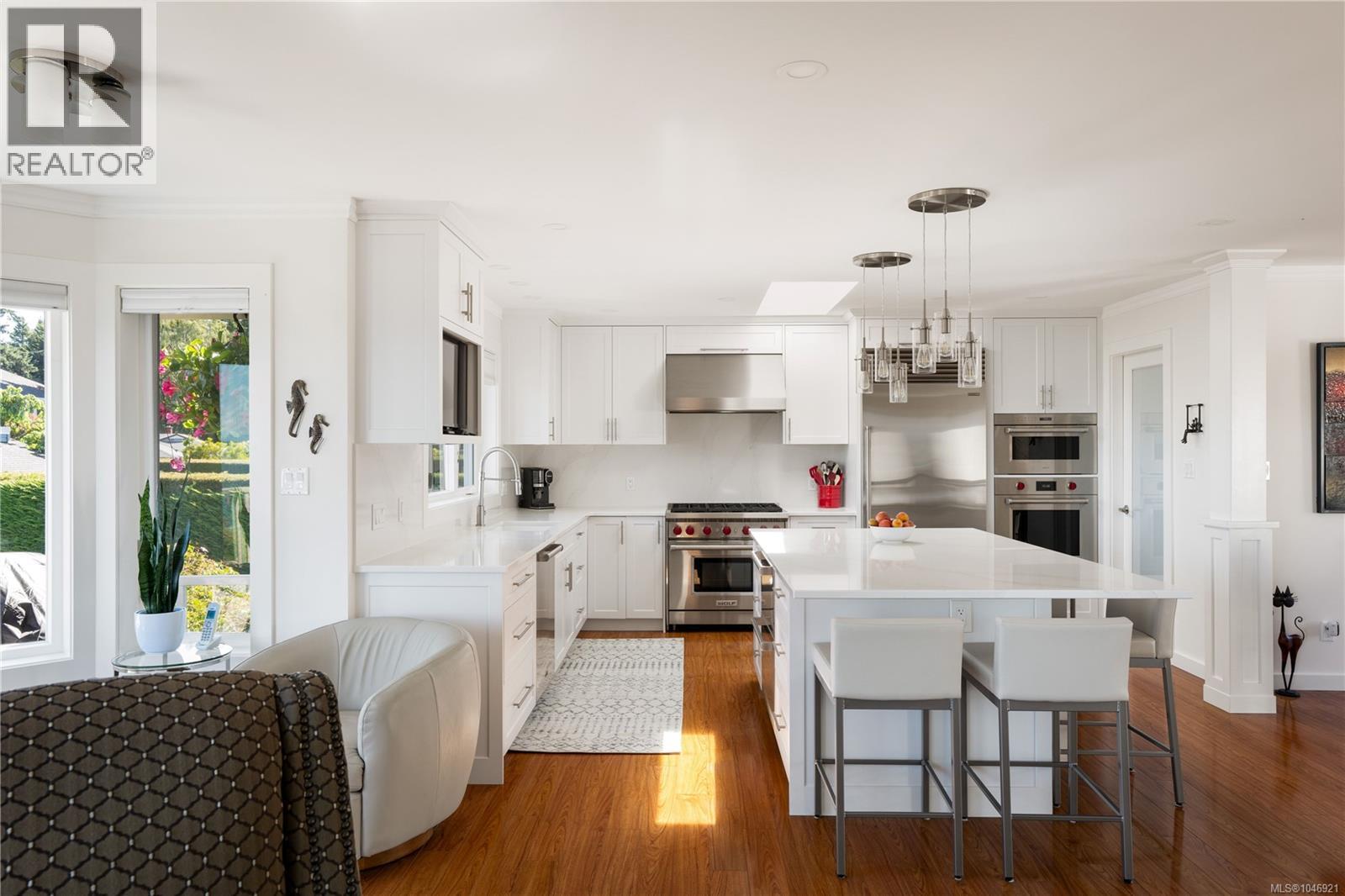  4596 Bonnieview Place, Saanich