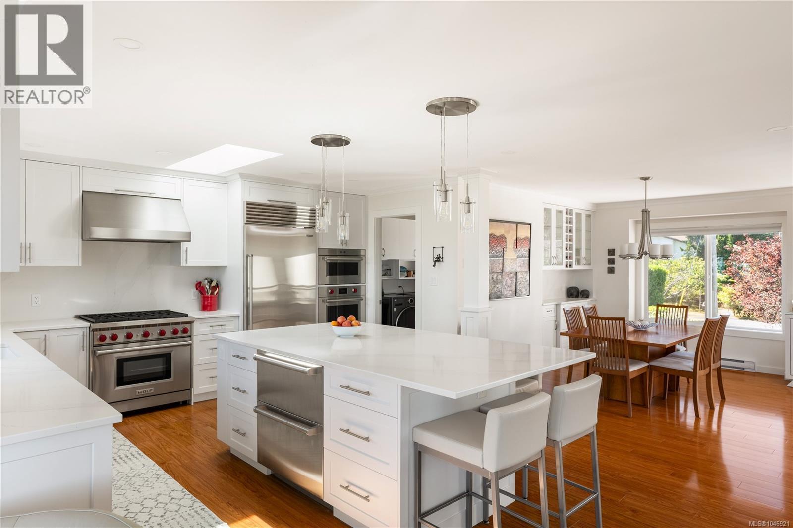  4596 Bonnieview Place, Saanich