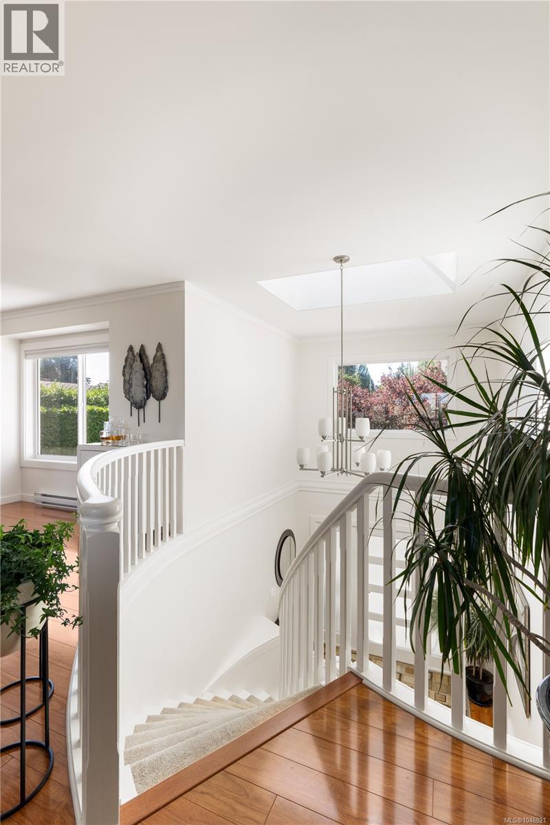  4596 Bonnieview Place, Saanich