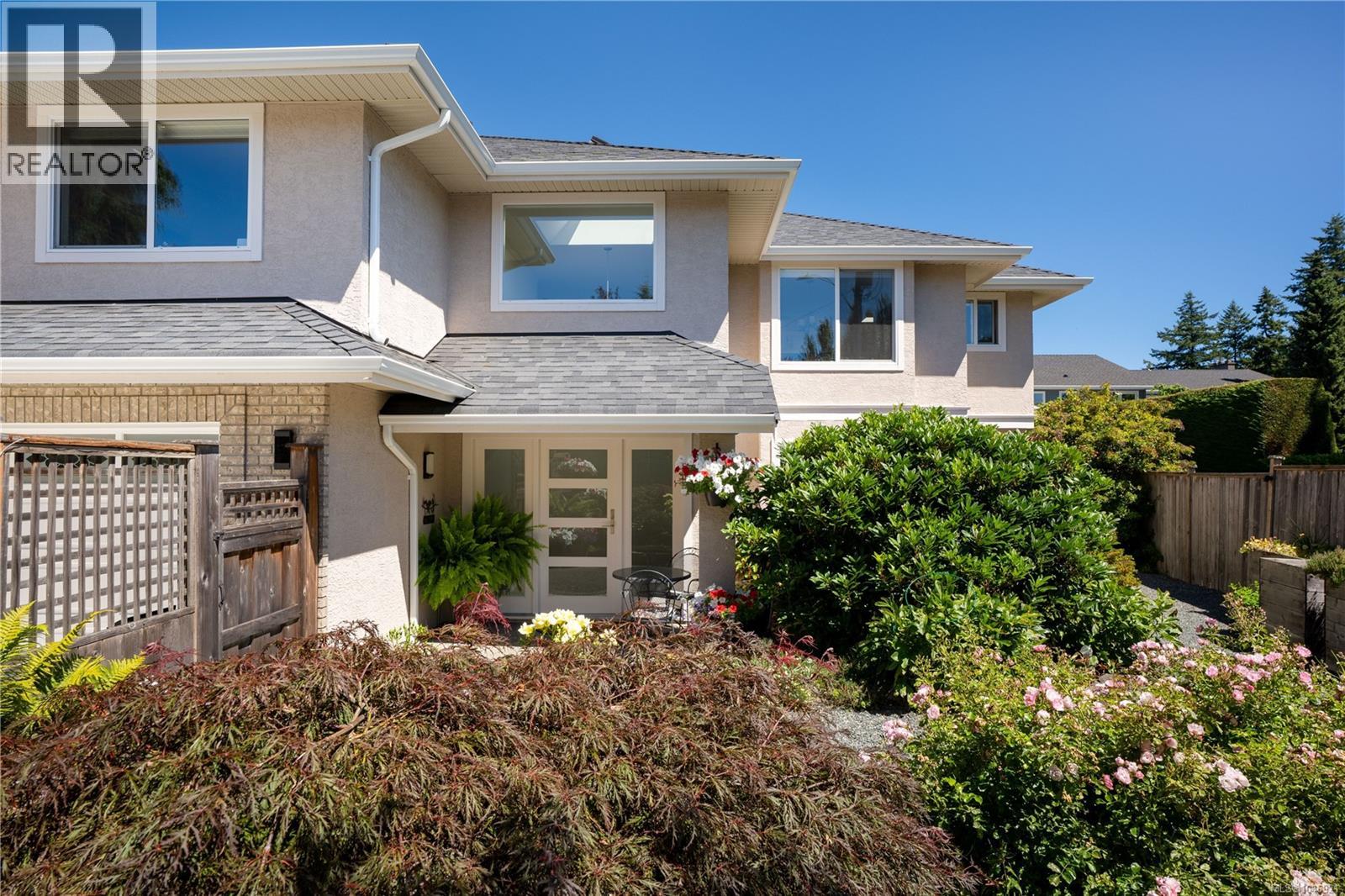  4596 Bonnieview Place, Saanich