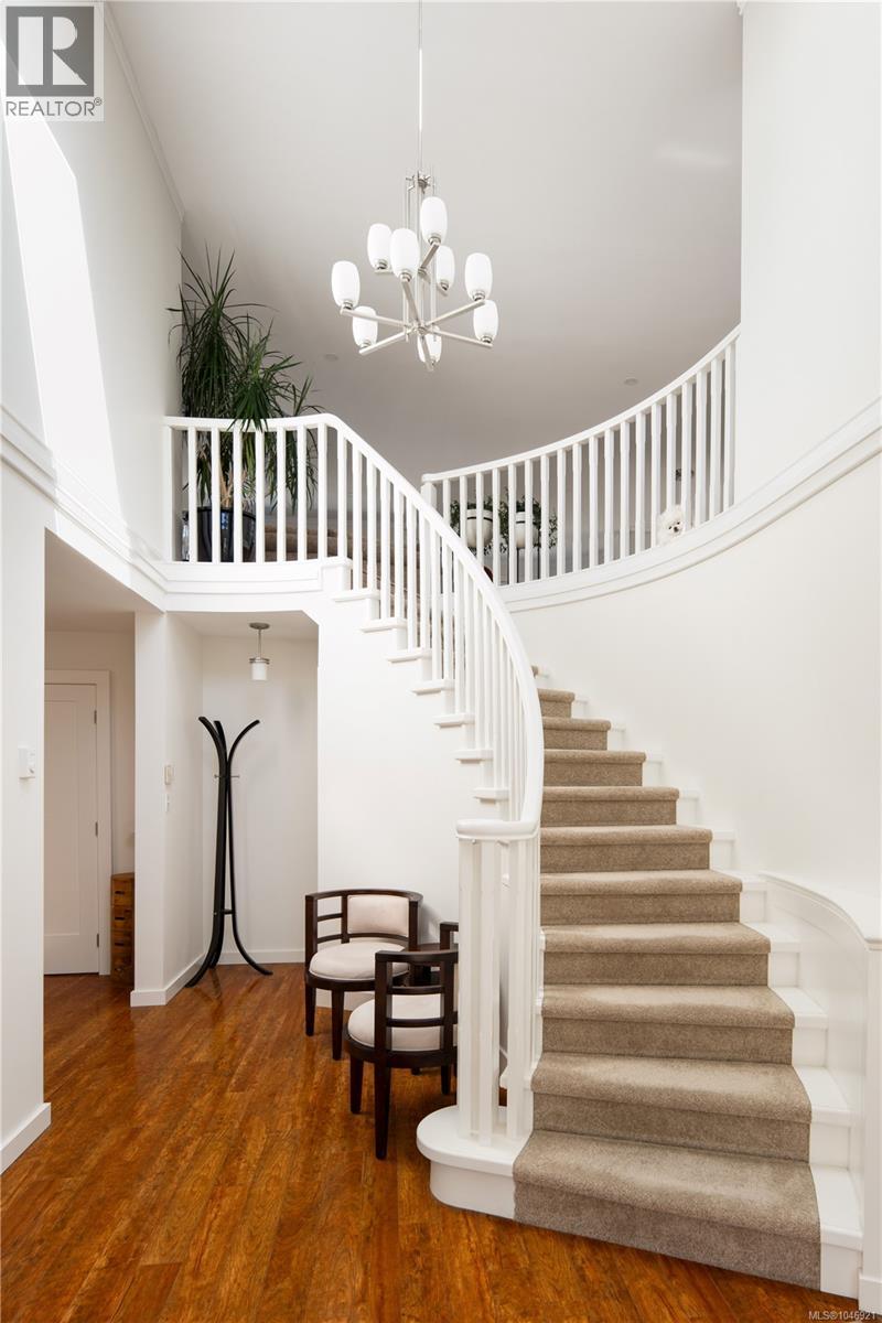  4596 Bonnieview Place, Saanich