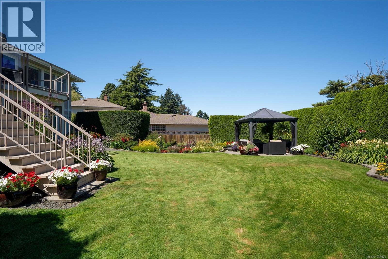  4596 Bonnieview Place, Saanich
