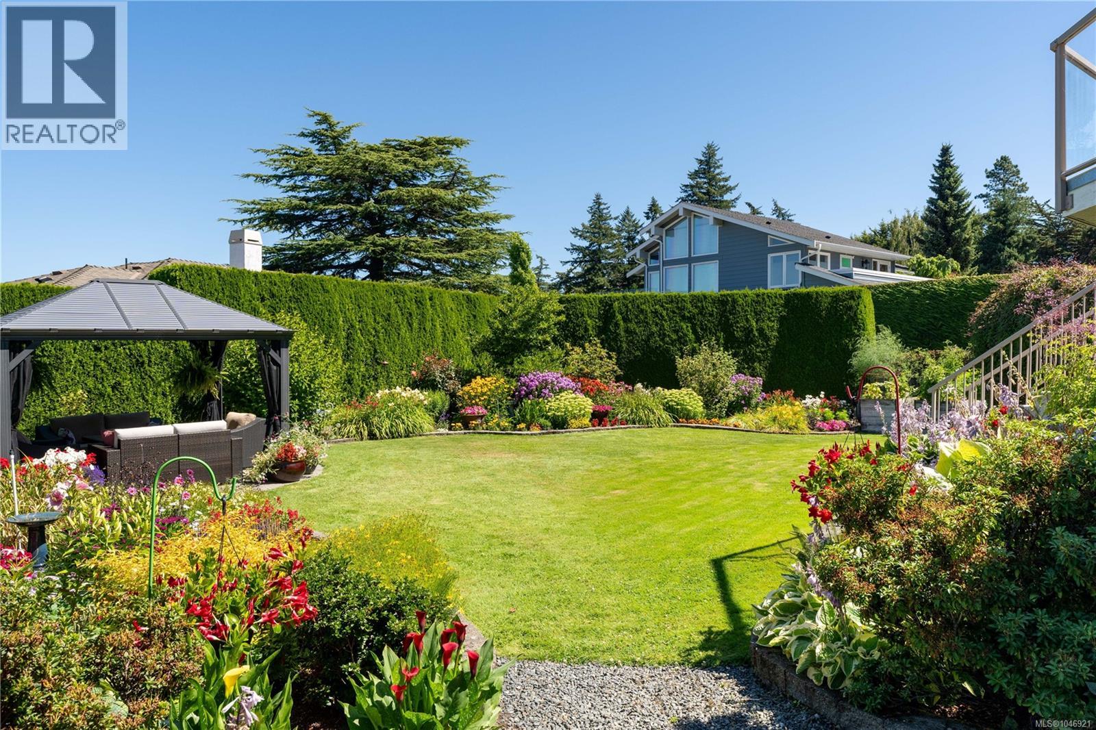  4596 Bonnieview Place, Saanich