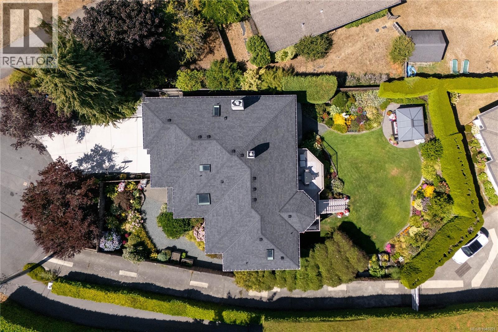  4596 Bonnieview Place, Saanich