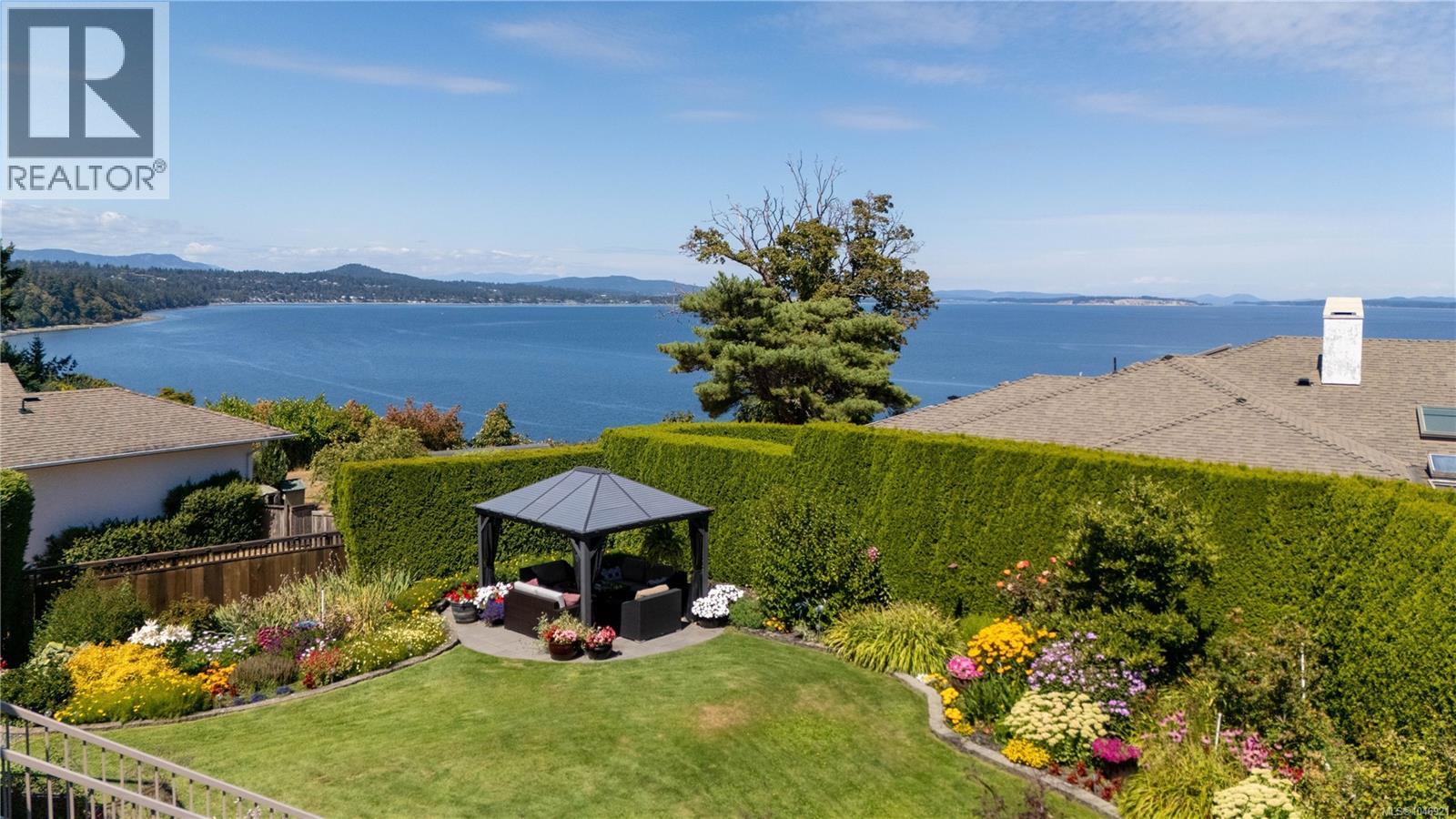 4596 Bonnieview Place, Saanich