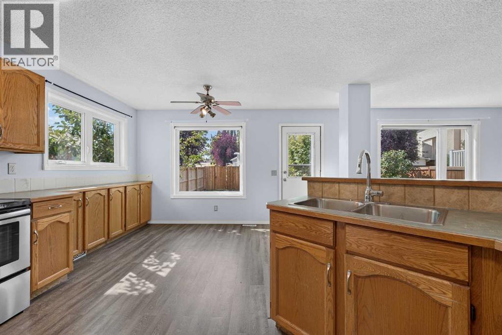 446 Harvest Hills Drive NE - 22