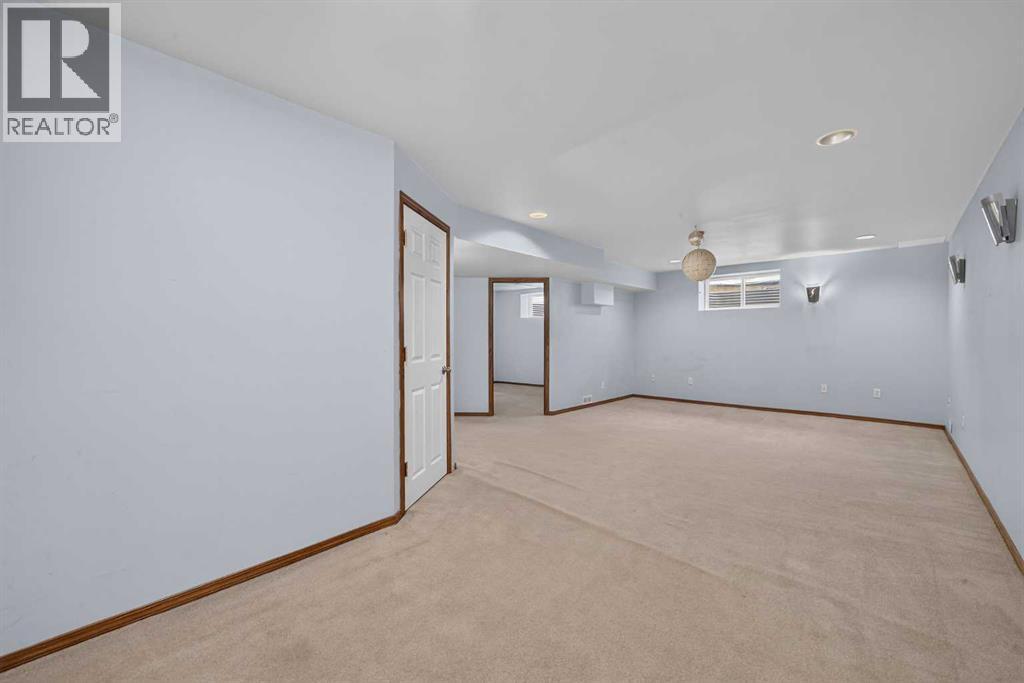 446 Harvest Hills Drive NE - 41