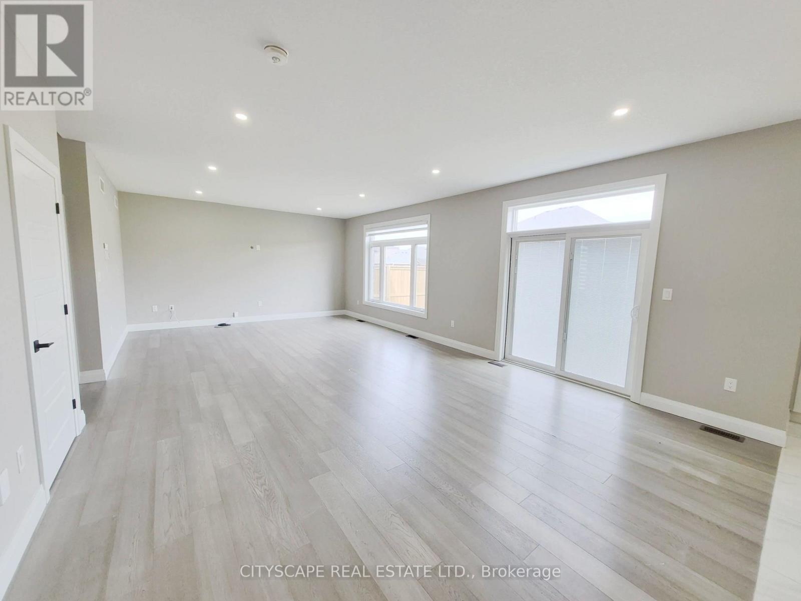 60 HAZELWOOD PASS - Image 15