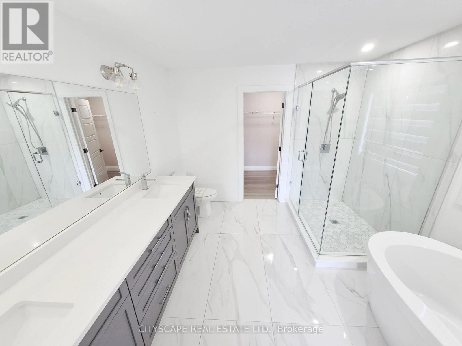 60 HAZELWOOD PASS - Image 24