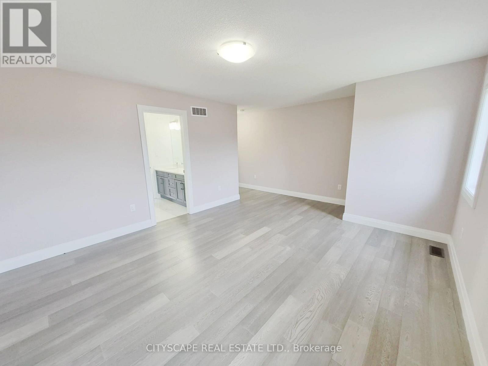 60 HAZELWOOD PASS - Image 28