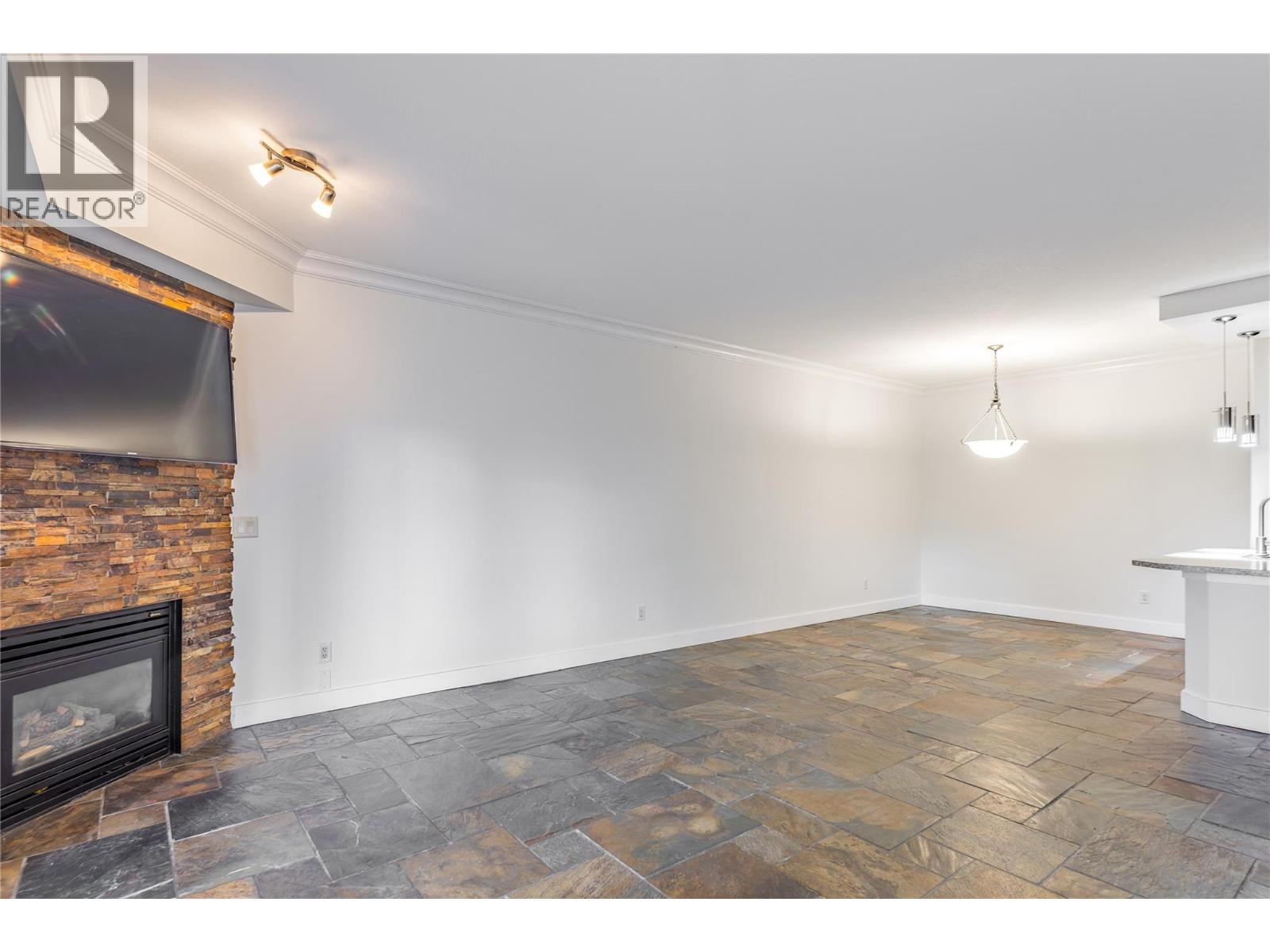 103 2300 Benvoulin Road, Kelowna