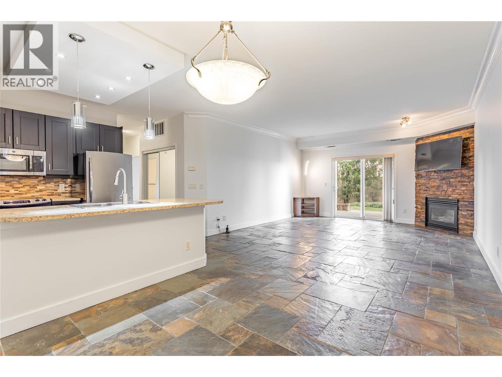 103 2300 Benvoulin Road, Kelowna