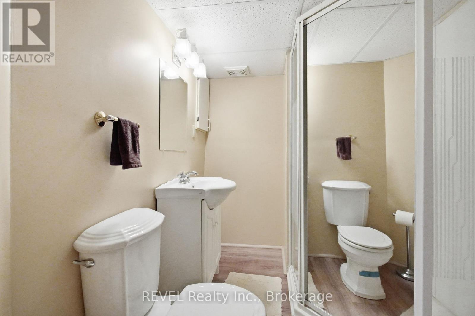 29 STRATTON CRESCENT - Image 33